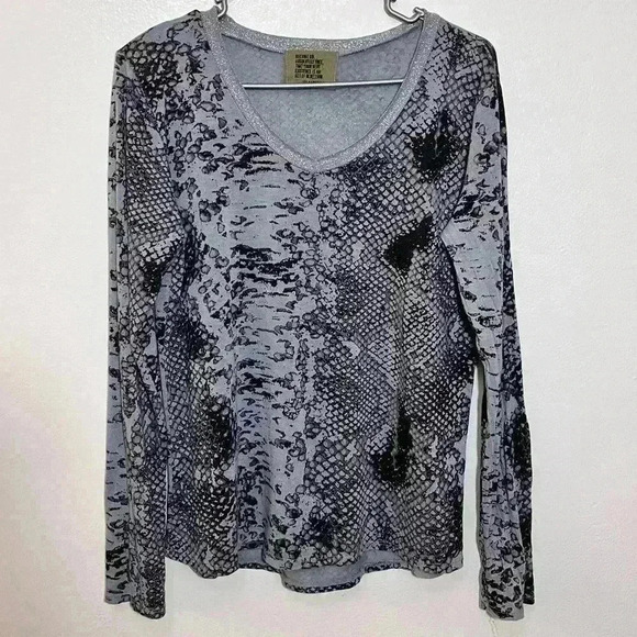 free for humanity Sweaters - FREE FOR HUMANITY Gray Animal Print Shimmer Sweater V-neck top | UK SIZE 6